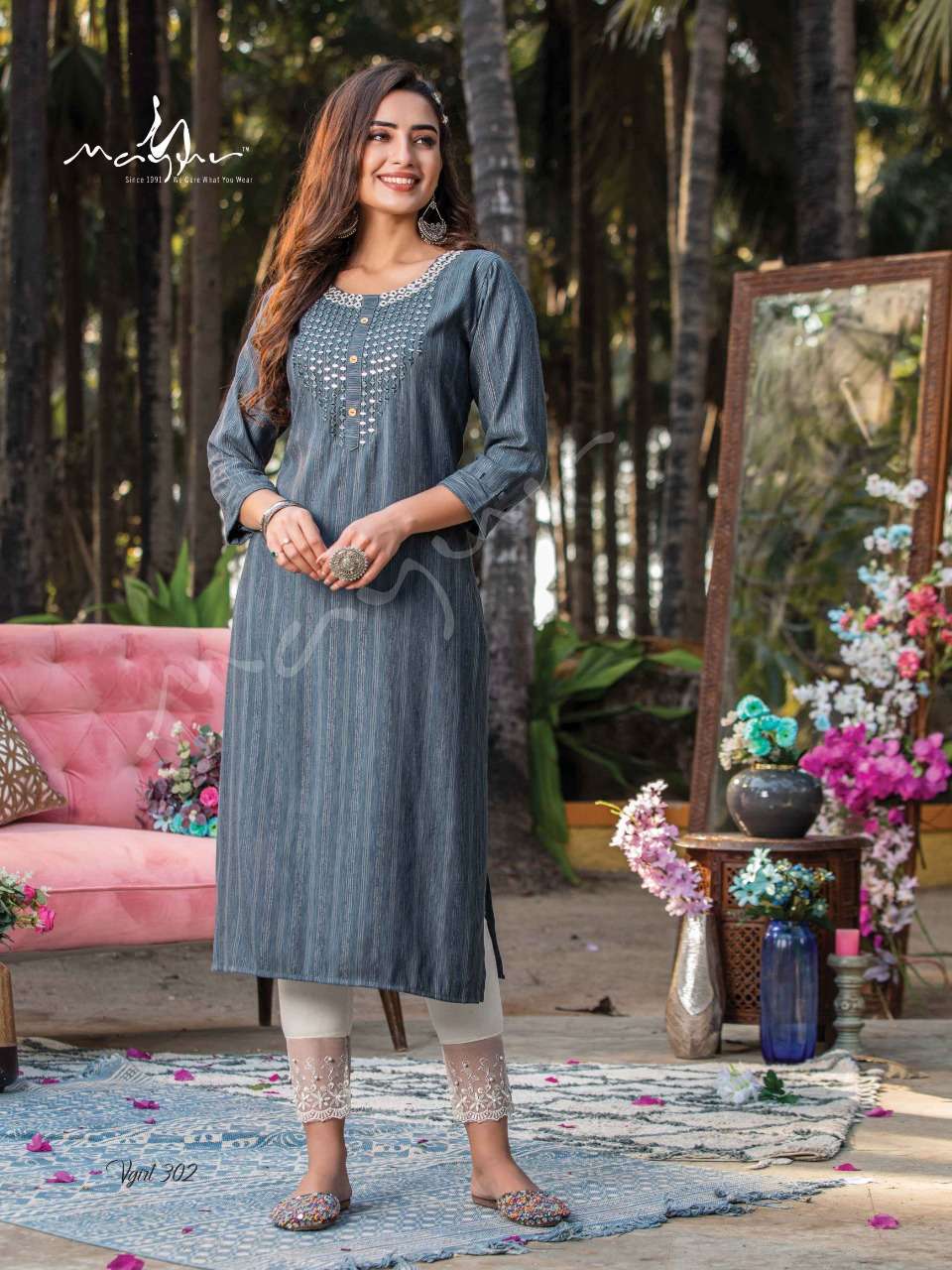 https://twthread.com/images/product/sub_images/2022/05/velvet-girl-vol-3-by-mayur-fashion-new-heavy-fancy-designer-rayon-velvet-festival-and-party-wear-kurti-with-pent-collection-wholesaler-3-2022-05-20_11_52_12.jpeg